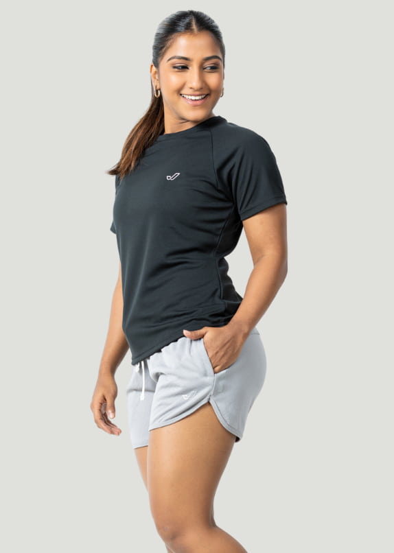 VYAYA Black Ultralight Tee