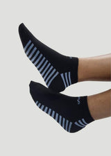 VYAYA Ankle Socks - Black Stripes