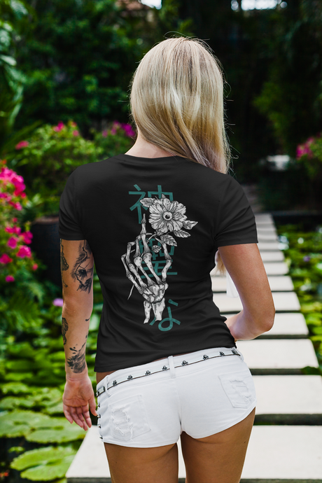 back-view-mockup-of-a-long-haired-woman-wearing-a-t-shirt-2252-el1