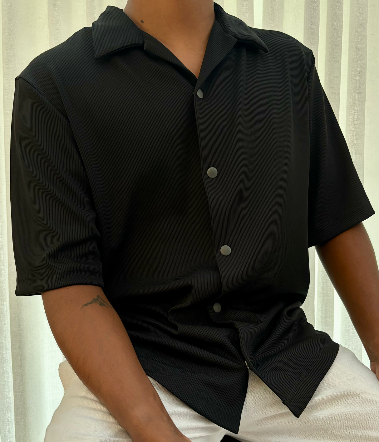 Rib – Black