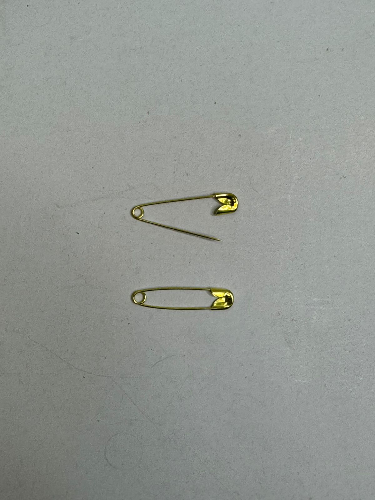 Gold Colour Safety Pin (20 Pcs)